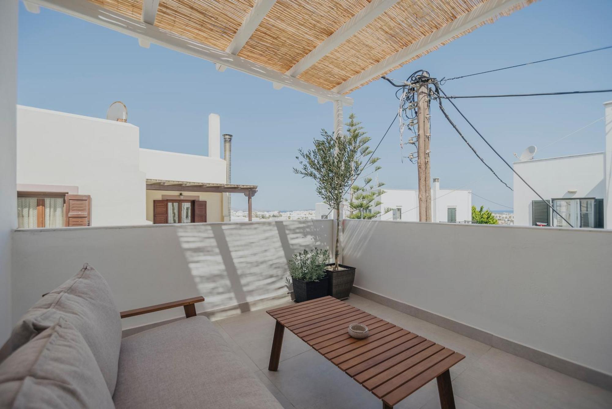 Aparthotel Golden Bird'S Naxos City Esterno foto