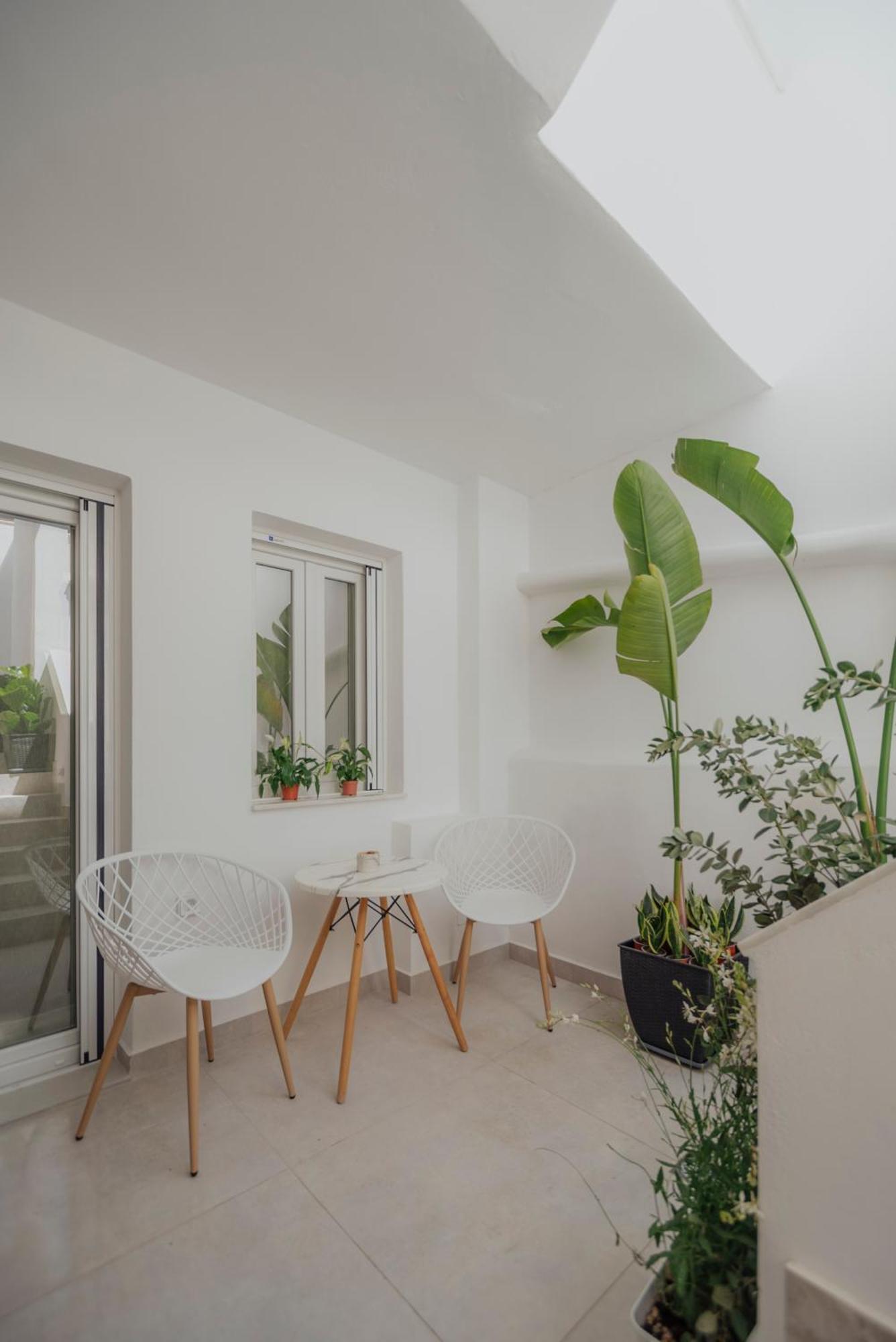 Aparthotel Golden Bird'S Naxos City Esterno foto